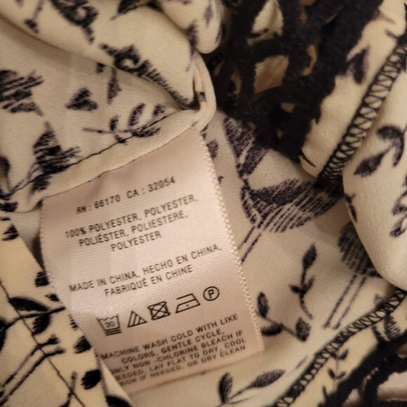 ANTHROPOLOGIE Meadow Rue Love Bird Crochet Lace Blouse  Women Size Medium - Picture 4 of 9